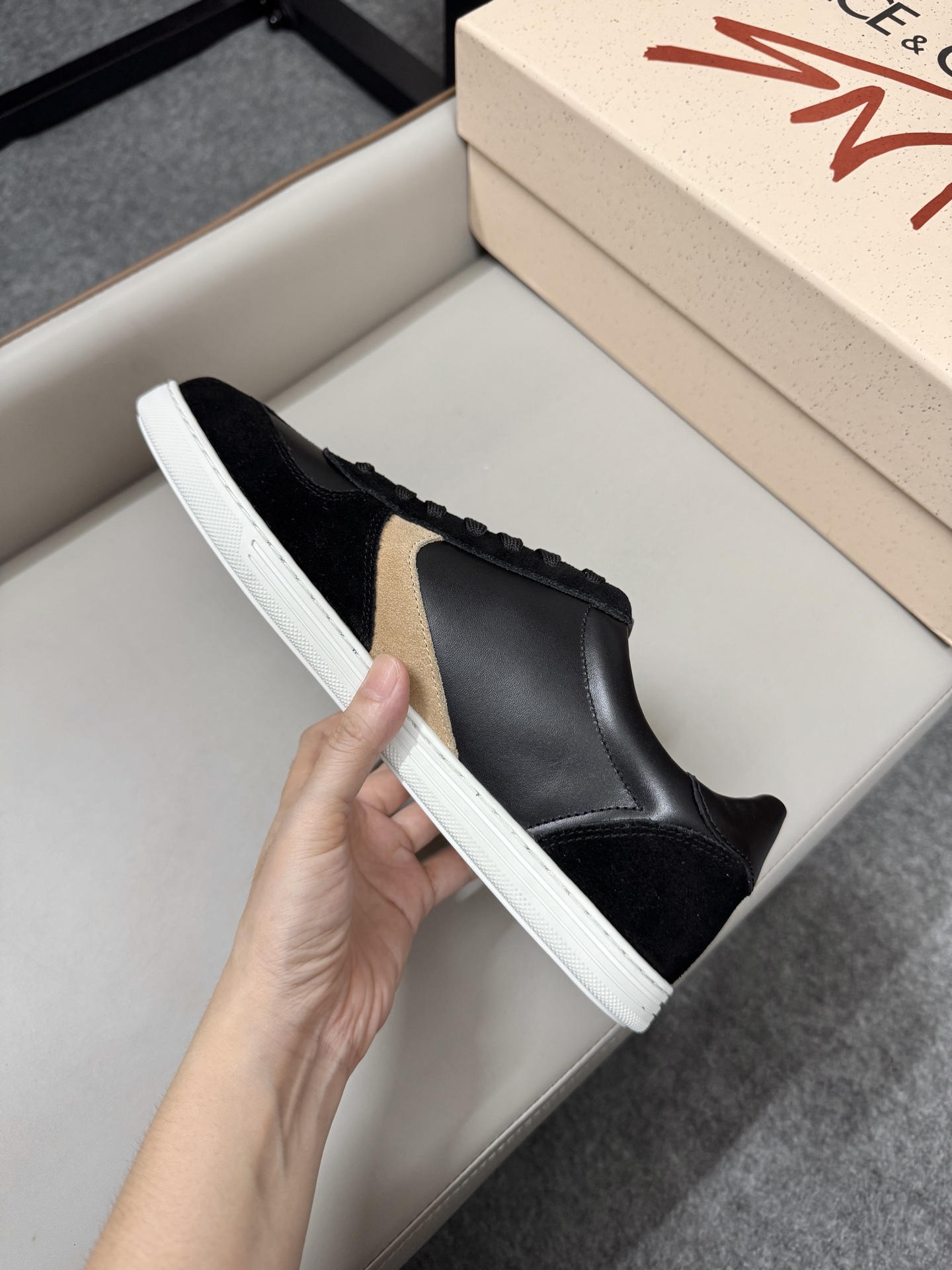 olce & Gabbana shoe